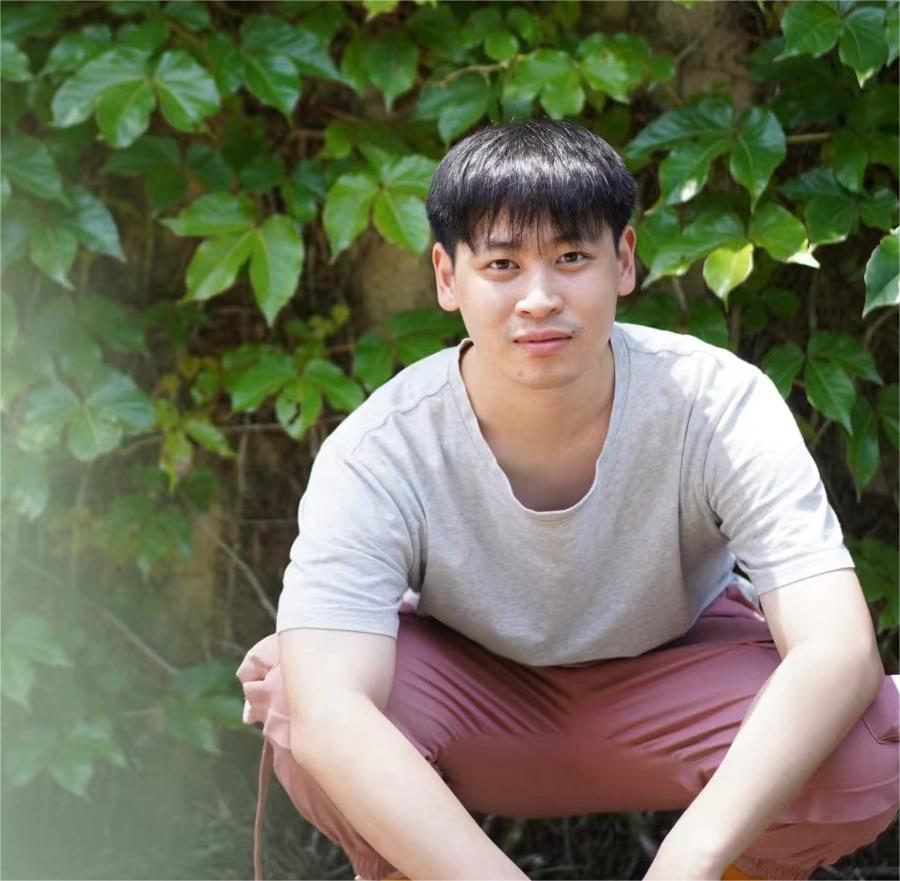 谢铭鑫 个人照片.jpg