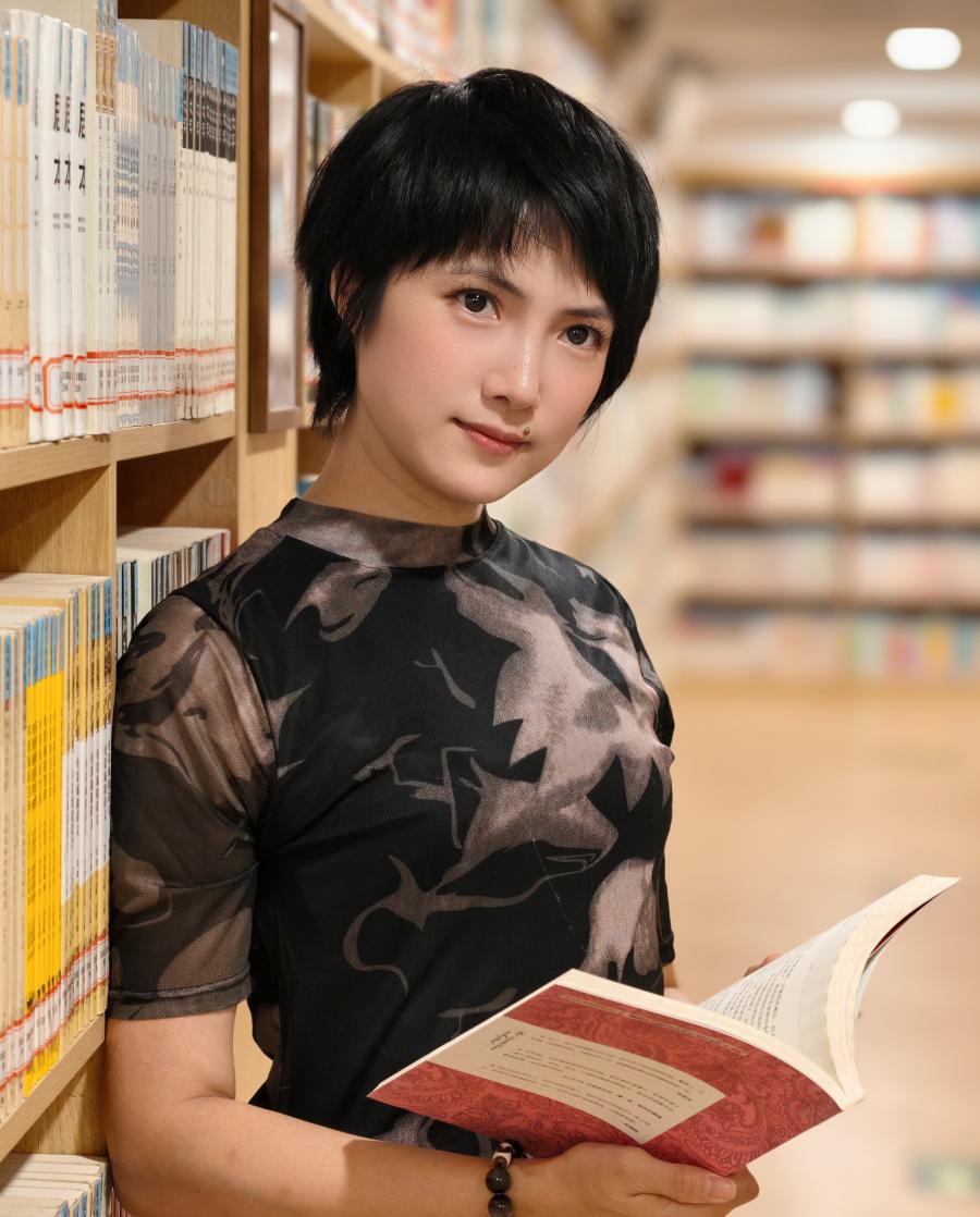 梁倩婷 照片(1).jpg