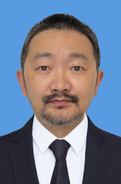 汪大洋证件照.jpg